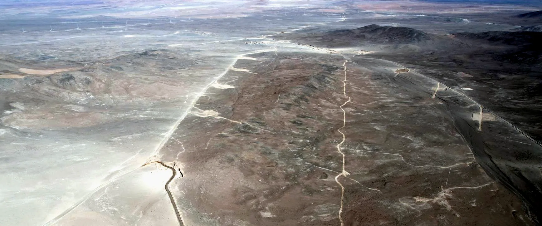 Vista aérea de caminos de acceso construidos para el Parque Eólico Horizonte